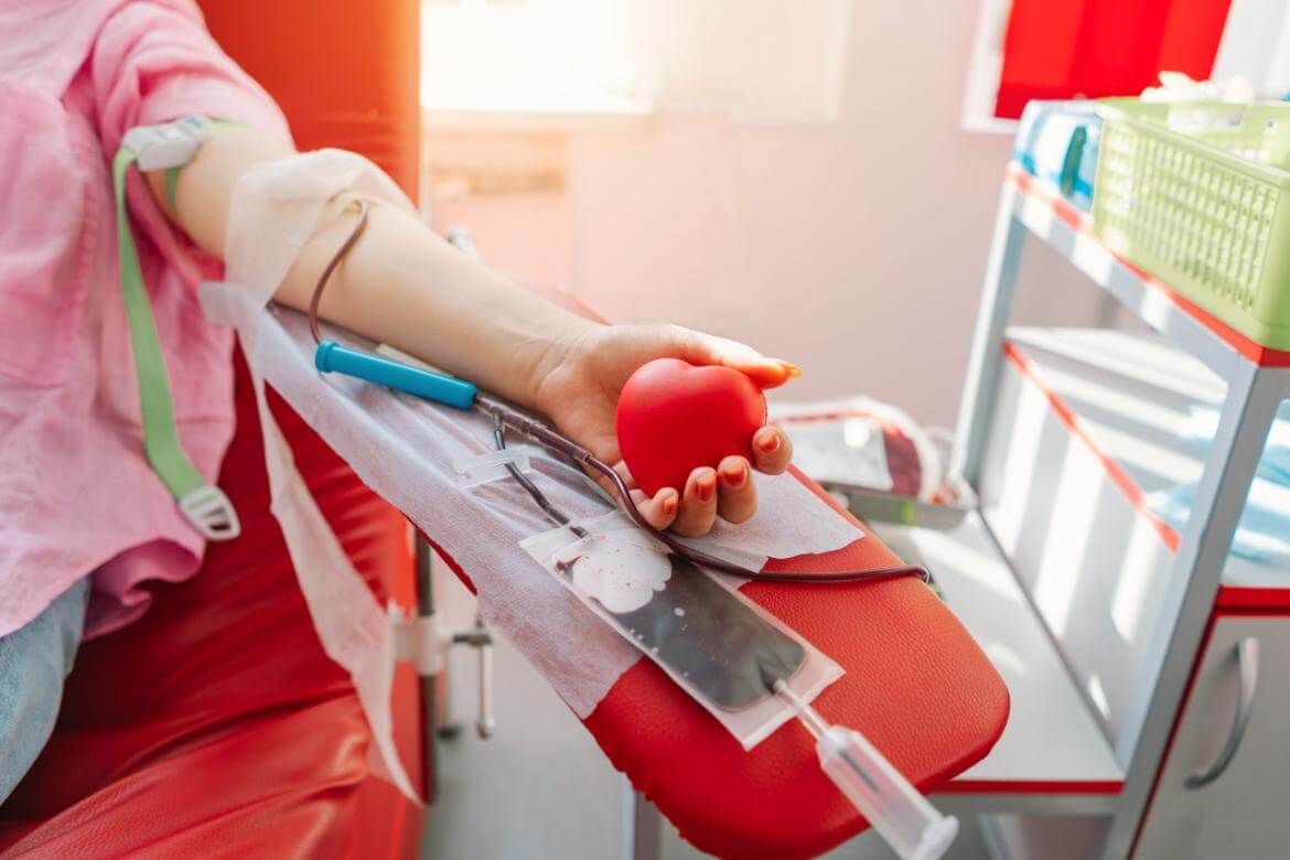 What are the benefits and health benefits of donating blood?