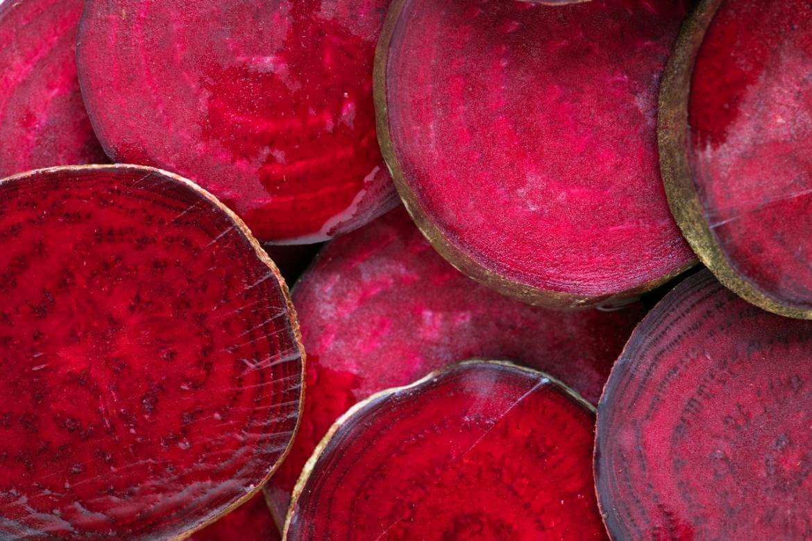 What are the benefits of red beets?