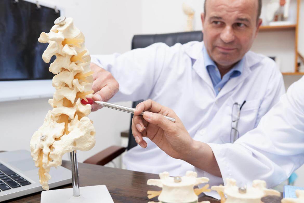 10 Important Tips for Maintaining Spine Health