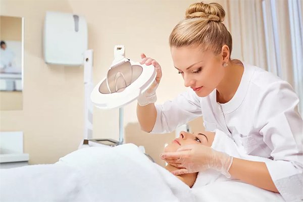 Dermatokozmetoloji: Cilt Sağlığı ve Güzelliği